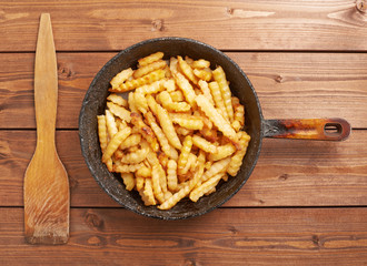 Cooking fried french potatoes composition