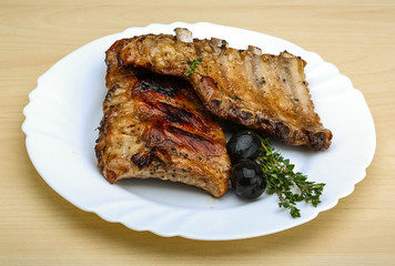 Roasted pork ribs