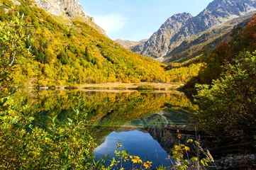 Zelfklevend Fotobehang Mountain lake Kardyvach, Caucasus © Olivia
