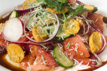 Salad with Turkey breast and vegetables