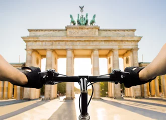 Gordijnen fietser in Berlijn © cunaplus