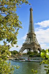 Fototapeta na wymiar The Eiffel tower from the river Seine in Paris, France