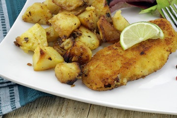 pommes de terre et poisson pané