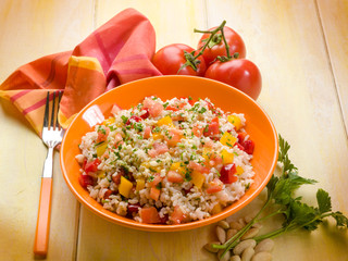 rice salad with tomatoes capsicum and almond