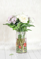 bouquet of flowers - 81620724