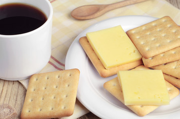 Coffee and cracker cookies with cheese