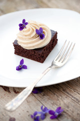 Cocoa brownie with banana ice cream