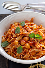 Pasta with tomato sauce and chickpeas