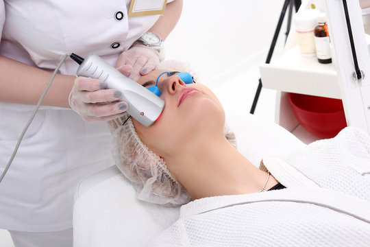 Treatment of skin using a laser