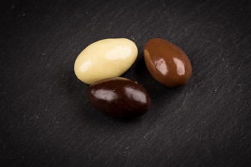 almonds in chocolate