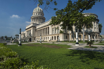 Obraz premium HAVANA/CUBA 4TH JULY 2006 - The Capitolio Building