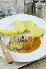 cabillaud et pommes de terre vapeur