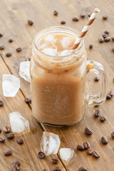 Eiskaffee in vintage Krug