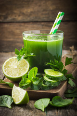 fresh green smoothie with ingredients