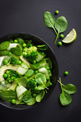 Obraz premium Healthy food. Fresh green salad.
