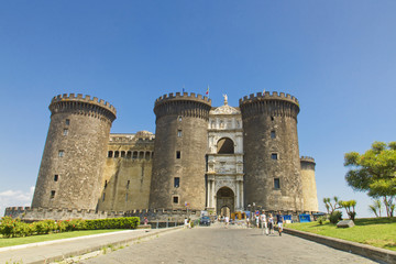 Fototapeta na wymiar The medieval castle of Maschio Angioino or Castel Nuovo in Naple