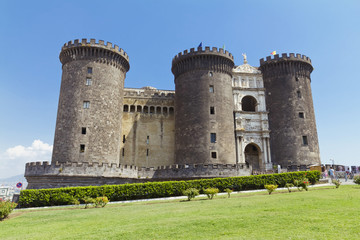 Fototapeta na wymiar The medieval castle of Maschio Angioino or Castel Nuovo in Naple