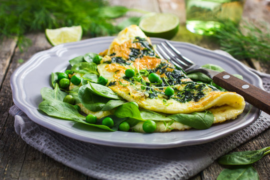 omelette with spinach and green peas