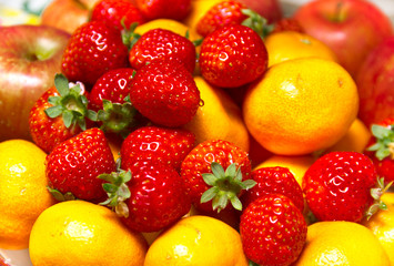 Fototapeta na wymiar фрукты и ягода