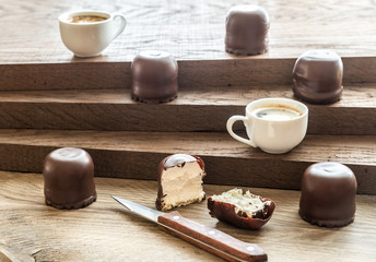 Fresh marshmallows with two cups of coffee