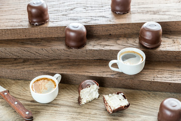 Fresh marshmallows with two cups of coffee