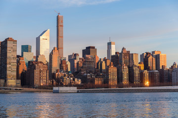 Obraz premium New York City Manhattan midtown skyline sunrise