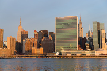 Fototapeta premium New York City Manhattan midtown skyline sunrise