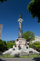 Obraz premium Independence monument column in Guayaquil, Ecuador