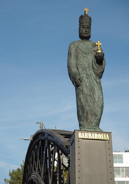 Barbarossa Statue, Hamburg