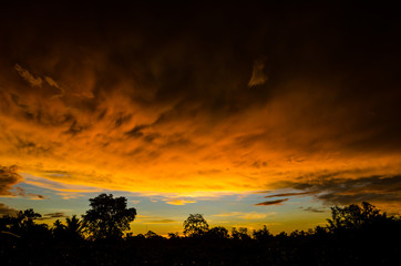 Obraz premium Clouds and sky silhouette