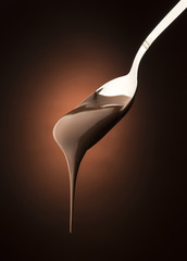 spoon with chocolate - 81715901