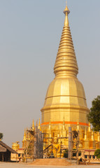Fototapeta premium golden buddhist pagoda