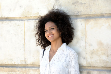 jeune femme parisienne