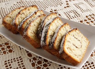 biscuit cake with cinnamon