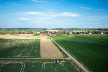 Obraz premium Aerial view of the tractor