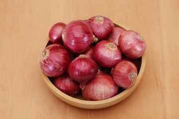 Bowl of red onions