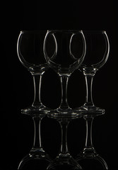 контуры трех стаканов