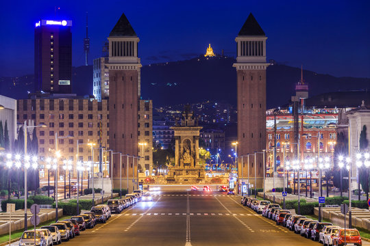 Night view of Plaza de Espana with Venetian towers