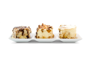 Cinnamon rolls with luxury topping