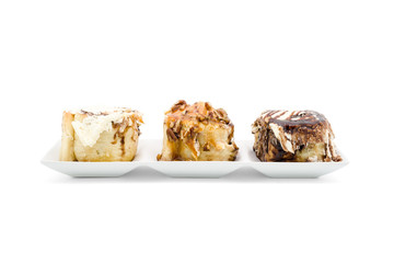 Cinnamon rolls with luxury topping