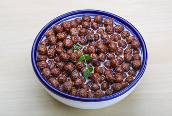 Chocolate cereal balls