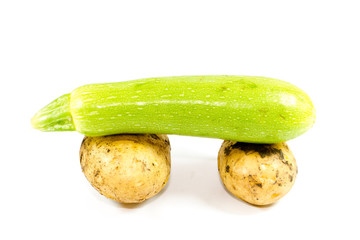 Frische Grüne Zucchini mit Kartoffeln