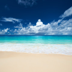 Fototapeta premium Beautiful Anse Intendance beach at Seychelles