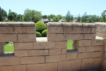 Стена в парке развлечений