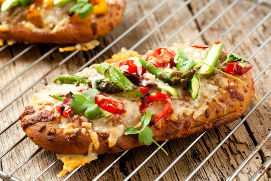 spargel pizza brot