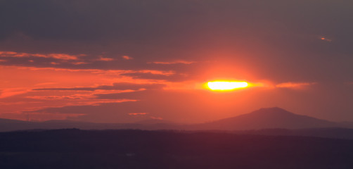 Sunset over volcano - obrazy, fototapety, plakaty