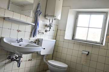 altes Badezimmer