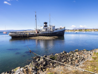 Fototapeta premium Hafen von Ushuaia, Feuerland