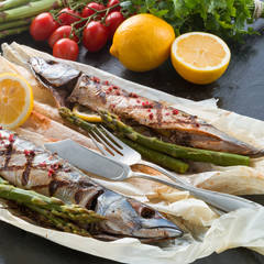 Grilled mackerel with asparagus