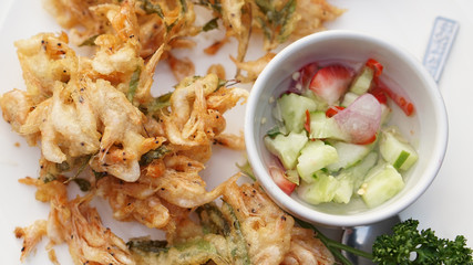 crispy small fried shrimp thai food
